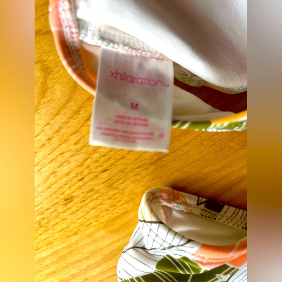 💥🔥FREE w/purchase bikini -worn only once- perfect condition - Picture 7 of 7